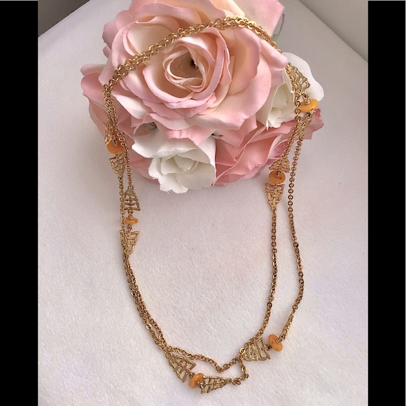 🍂🧡Vintage Orange Amber Bead & Gold Leaves Necklace Fairycore - Picture 2 of 6